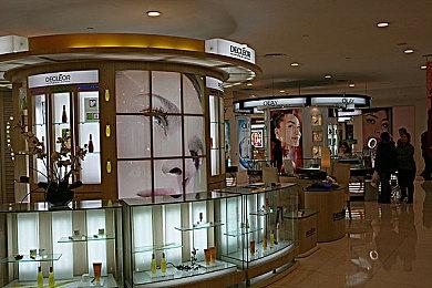 《战锤40K：星际战士2》新预告展示海量泰伦虫群